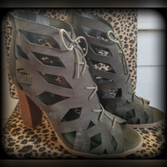 Heels green military - Picture 3 of 3